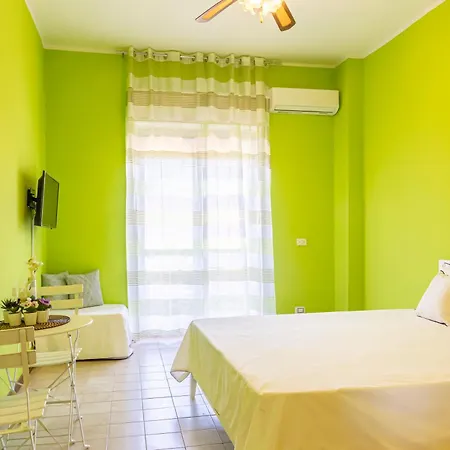 Iole's Apartment Giardini Naxos